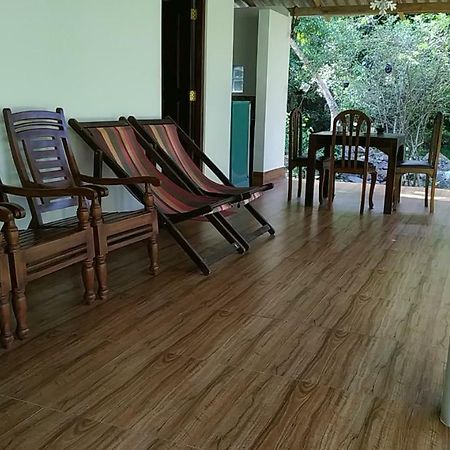 Top Rock Villa Unawatuna Zewnętrze zdjęcie